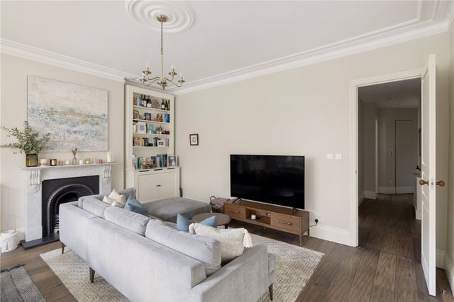 Flat 55, Harvard Court,, Honeybourne Road, London photo 3
