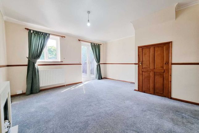 40, Woodside Avenue, Sleaford photo 3