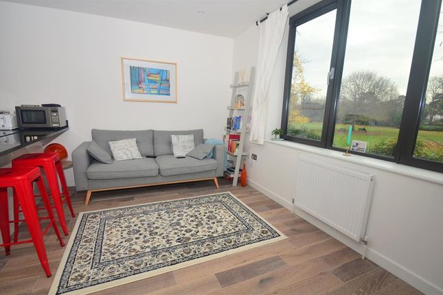 9, Novellus Court, Epsom photo 4