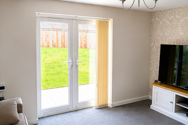 32, Woodend Drive, Bradford photo 5