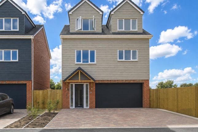 17, Amsterdam Way, St Leonards-On-Sea photo 4