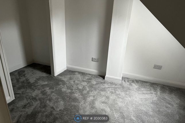 Flat to rent in Gilmour Street, Paisley