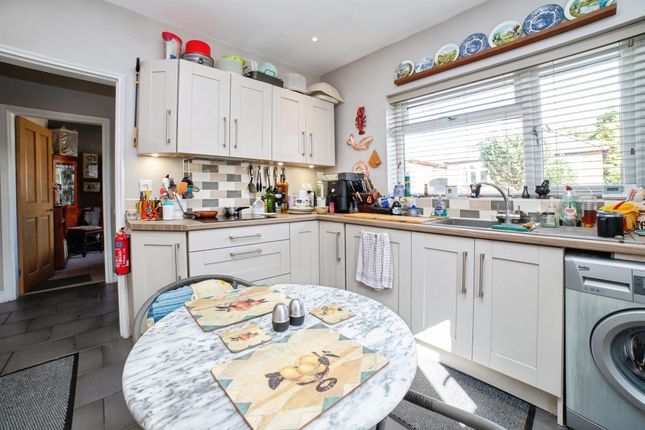 15, Welwyn Avenue, Derby photo 3