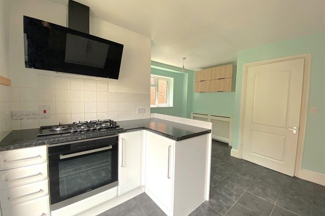2, Edinburgh Road, Bexhill-On-Sea photo 2