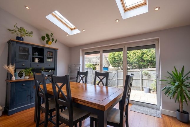 8 Morley Drive, Ely photo 2