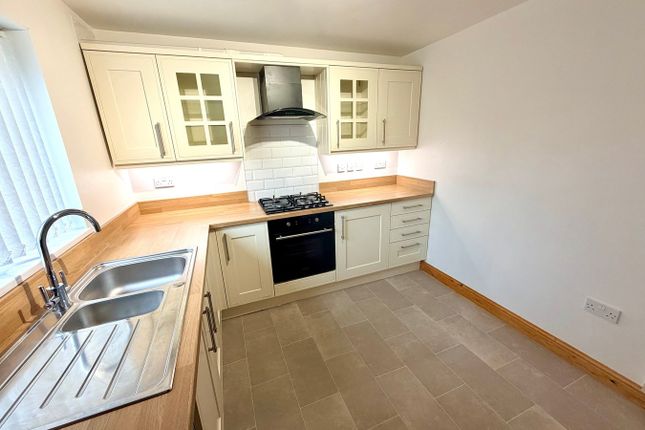 74, Moatbrook Avenue, Wolverhampton photo 5