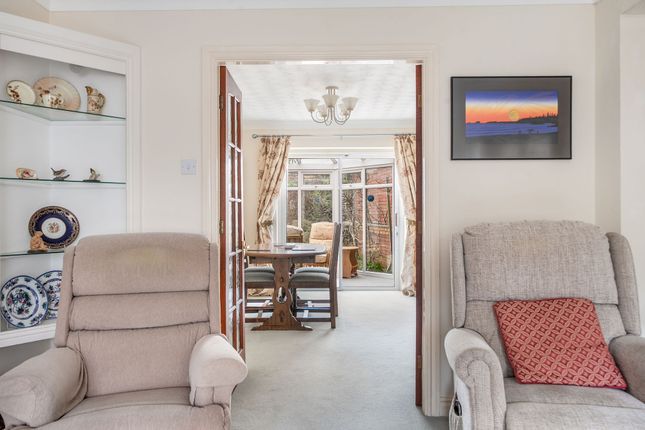 14 Defford Road, Pershore photo 4