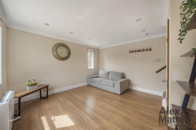 2, Welsford street, Bermondsey photo 2
