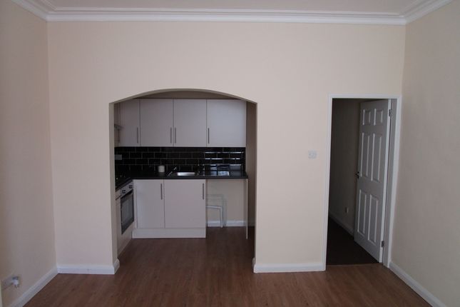 2 Bed Flat To Rent In Regent Street Kimberworth Rotherham S61