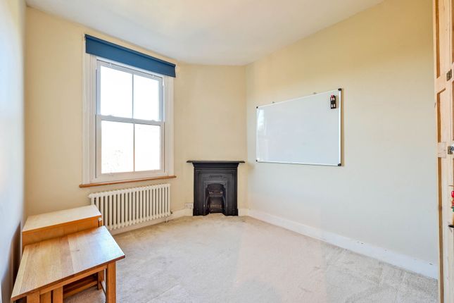 Tennyson Road, Wimbledon photo 4