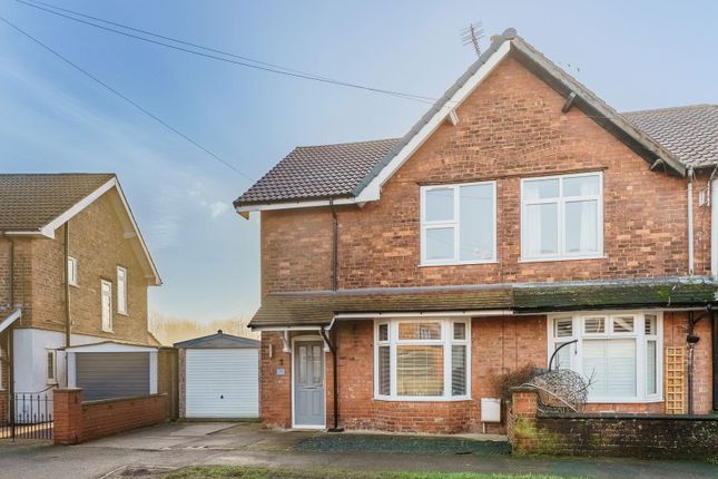 2-bed house on 40, Olympia Crescent, Selby, £190,000
