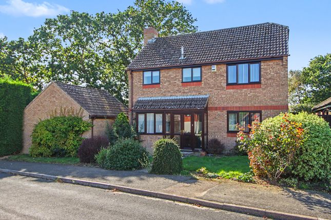 Studio detached on 1 spindlewood drive, bexhill-on-sea, £320,000