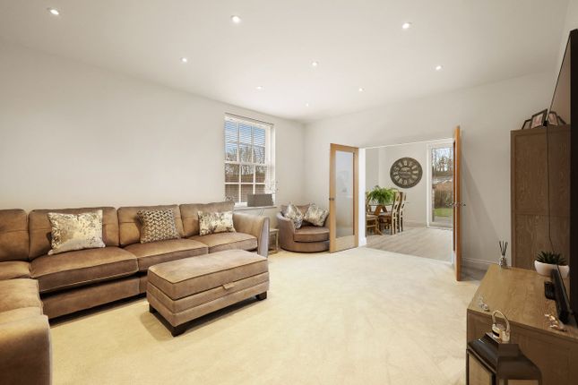 7, Hunters Court, Manningtree photo 4