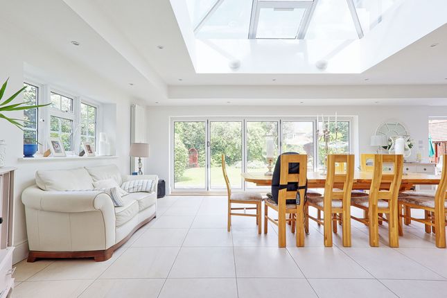 13, Ernest Road, Hornchurch photo 4