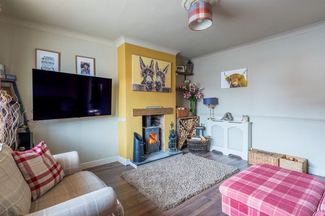 15, Worth Crescent, Stourport-on-severn photo 2