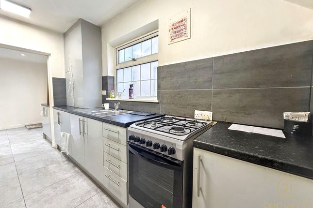 54, The Crossways, HOUNSLOW photo 2