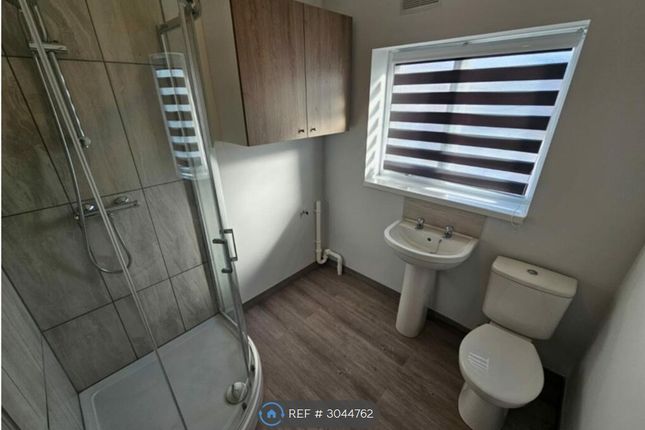 Flat   Norris Street, Warrington photo 2