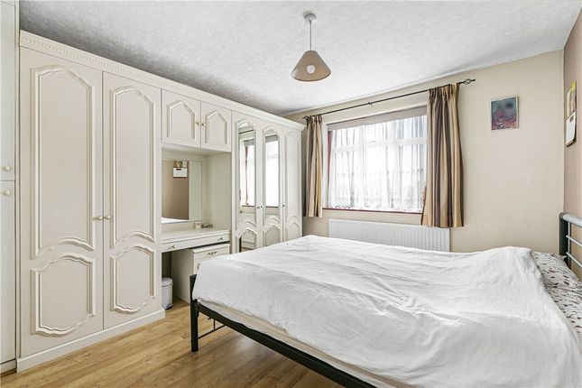 16, Denbigh Road, Hounslow photo 4