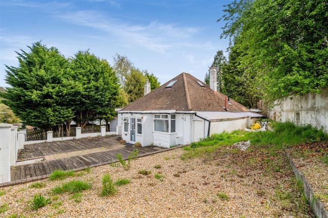 4-bed house on Orchard Bungalow, Beechen Lane, Tadworth, £600,000