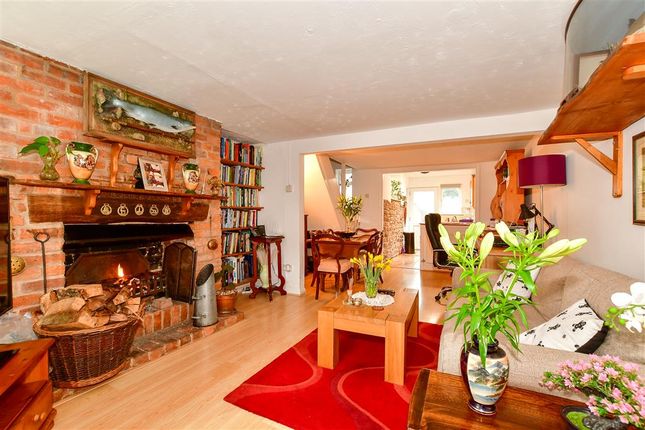 Cottage for sale in Maypole Road, East Grinstead, West Sussex