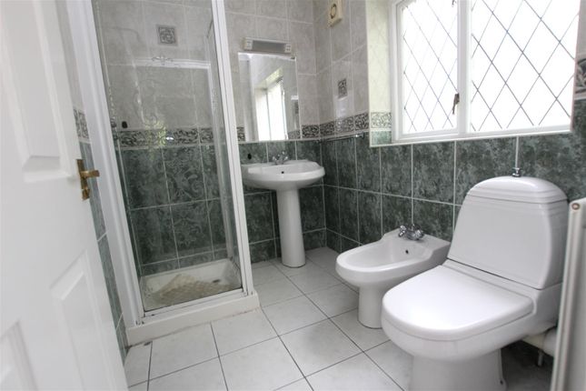 Link-detached house for sale in Capitol Close, Bolton