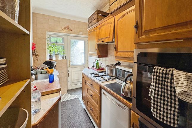 50, CARDIFF photo 4