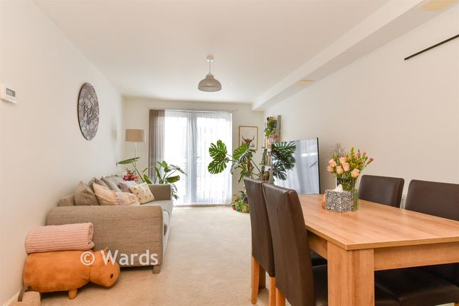 2-bed flat on 77, Esparto Way, Dartford, £220,000