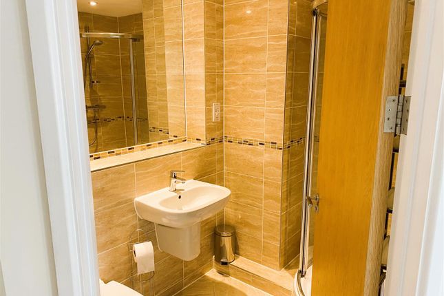 Flat 2, Westwater Court, 53, Victoria Road, Dartmouth photo 5