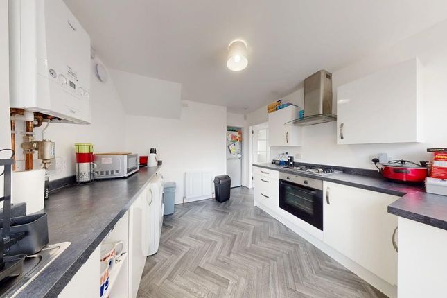 58, Lomond Drive, Wishaw photo 3