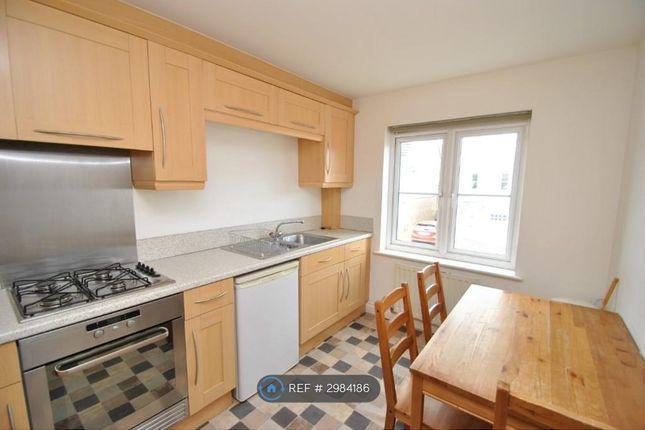 Queens Crescent, Livingston photo 5