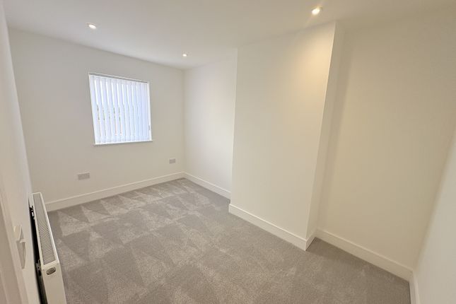 39, Compass Street, Swansea photo 3