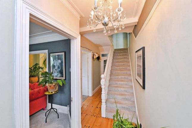 4, King Edward Road, Saltash photo 4
