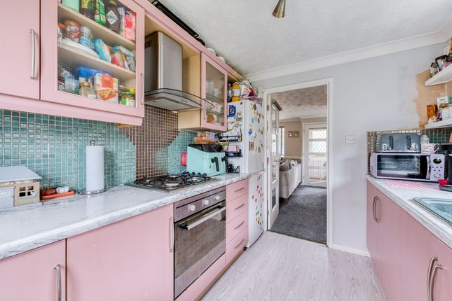 20 Fortress Road, Lowestoft photo 4