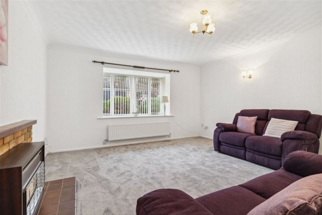 Bungalow for sale in Bowland Crescent, Dunstable