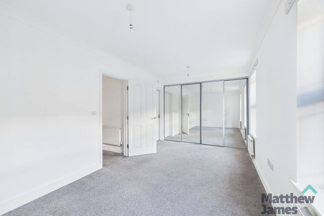 20 Propelair Way, Colchester photo 3