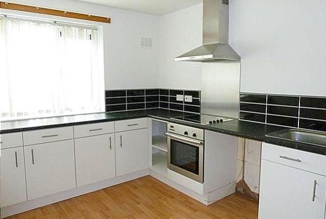 102a, Aldersley Road, Wolverhampton photo 2