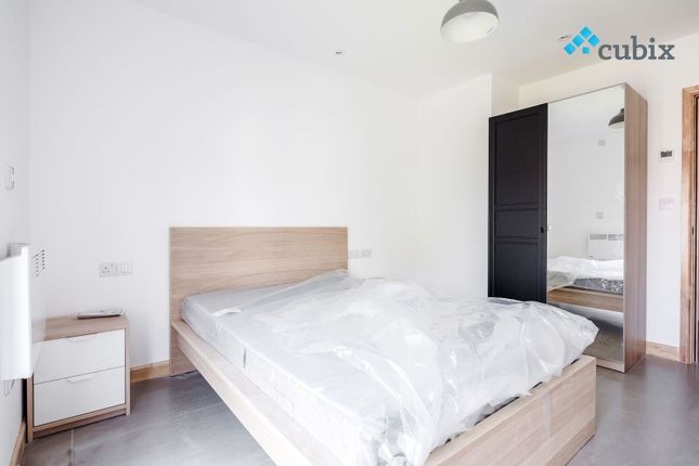 2 Thistle Court, Lowth Road, Camberwell photo 3