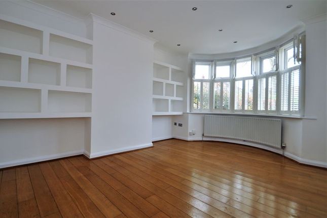 3, Matlock Way, New Malden photo 4