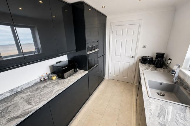 29, Marine Walk, Swansea photo 3