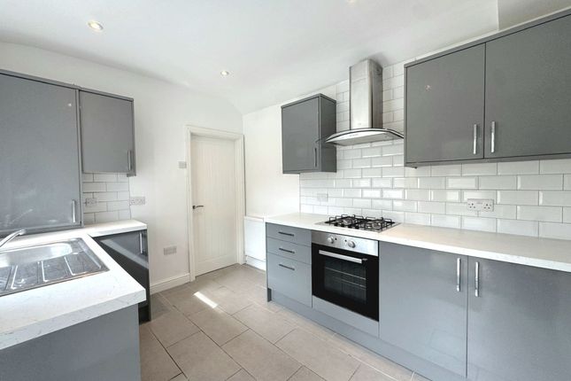 13 Francis Street, Tonypandy photo 3