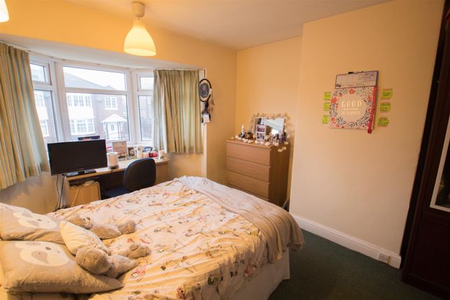 Eden Drive, Leeds photo 4