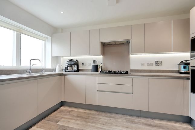 Thumbnail Town house for sale in Orchard Street, Maidstone