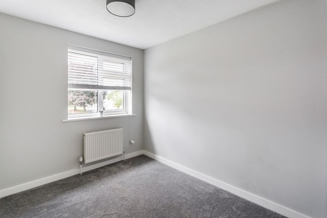 Terraced house to rent in Ref: Sm - Avondale Close, Meath Green