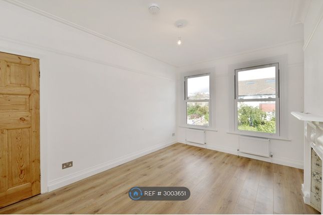 Hermiston Avenue, London photo 5