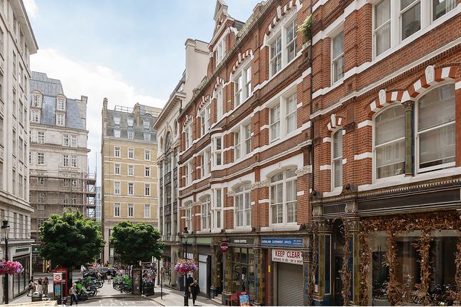 1-bed flat on Flat Flat 13, Dudley House 36-38, Southampton Street, London, £900,000