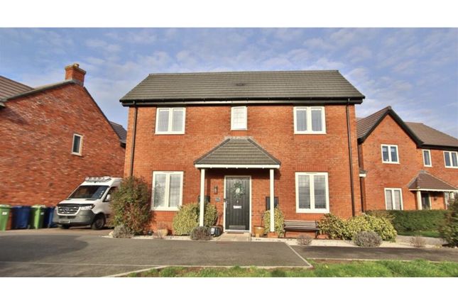4, Snowdrop Close, Tewkesbury photo 2