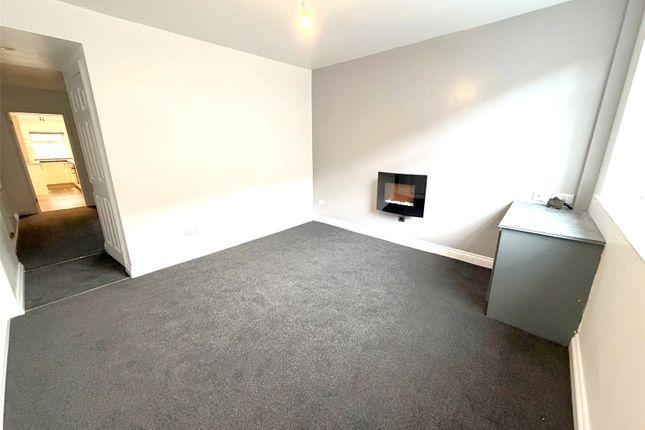 22, Springfield Gardens, Derbyshire photo 2