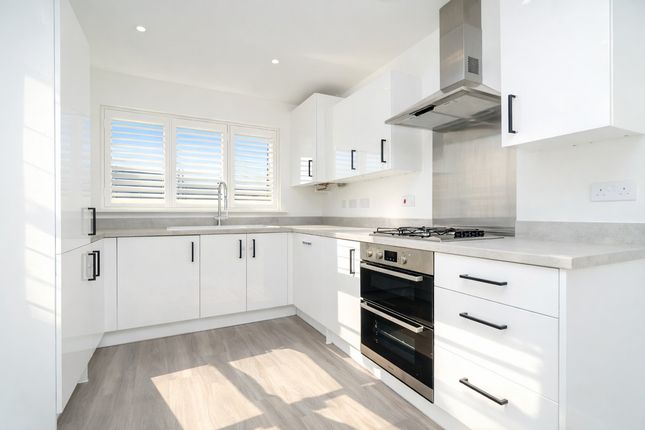 381, Barrosa Way, Milton Keynes photo 4