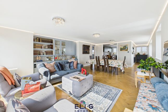 22, Dolphin Court, Woodlands, London photo 4