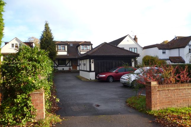 Thumbnail Detached house to rent in Reading Road, Wokingham